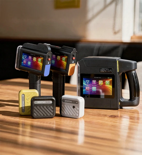 impresión de logotipos grandes sobre cartón industrial